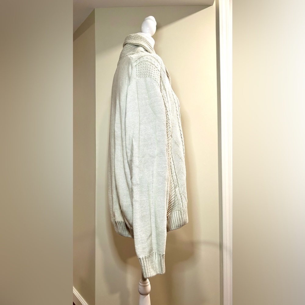 HAGGAR CARDIGAN SWEATER | CREAM | BROWN BUTTONS - Picture 3 of 7